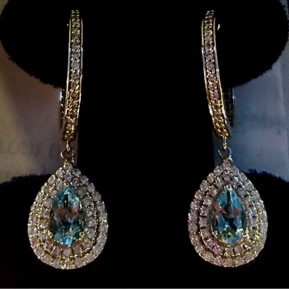 🧑🏻‍🎄🎁💎💎1.5K Natural Diamonds & 1K BlueTopaz Double Halo Drop Earrings!🌟